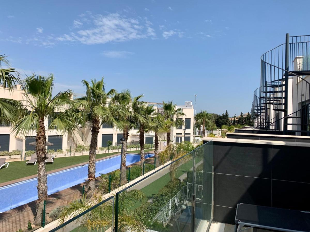 Punta Prima Villa 3 Bedrooms And Solarium Sea View トレビエハ エクステリア 写真